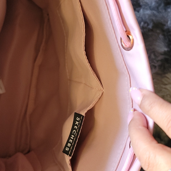 NWT Skechers Nylon Drawstring Backpack in Pink - Picture 7 of 11